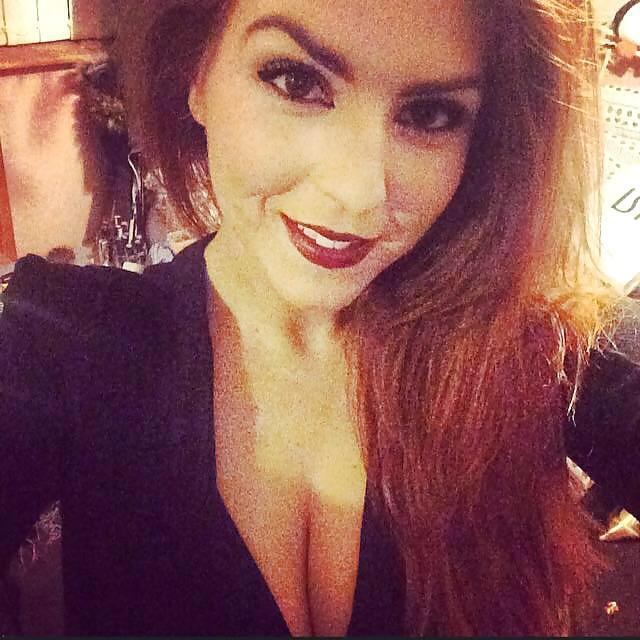 maelletweet's profile picture. Webmarketeuse - Blogueuse - Nettoyeuse du web - Spécialiste SEO, SMO et fille pleine de vie!!