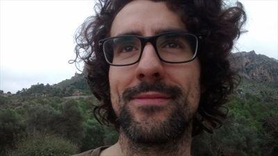 nandoo_a's profile picture. gOogling lo