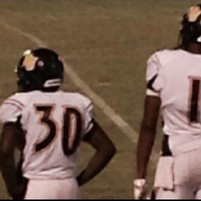 C/O 16 | Struggle Made Me Humble Success Made Me The Rudest | 5'6,180Lbs RB | Never Lose Always Win..