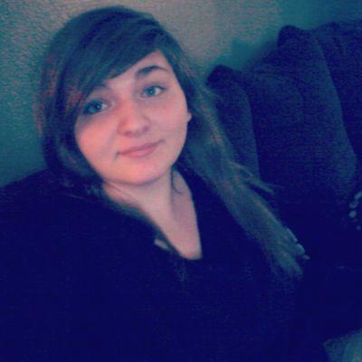 lostCee_me's profile picture. Hey, hey! I'm CeeCee. Pretty chill, positive vibes only, and super cool.