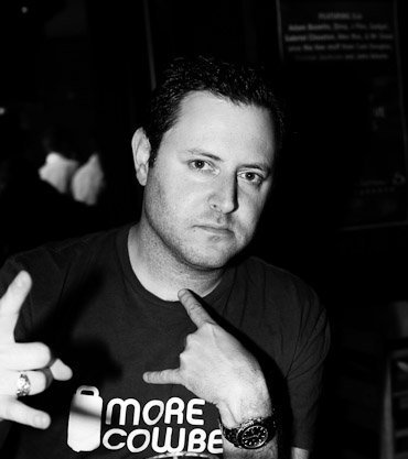 National Editor @aus_jewishnews. Music/ film/sports fan. Single malt snob. Love good food/wine. Love living in one of the best cities in the world.