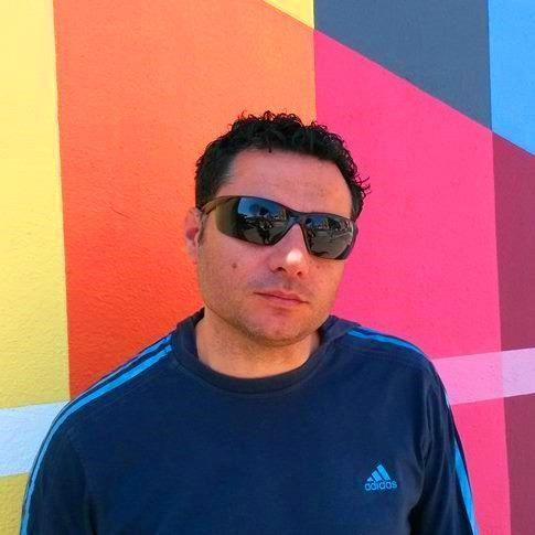 carlotweetrossi's profile picture. ..potrei essere l'italiano medio... ma anche no! ;) :)