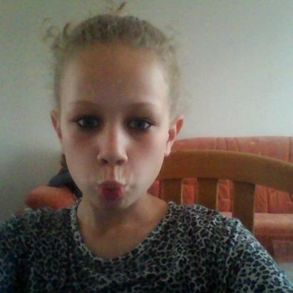 sarahlabelle304's profile picture. 