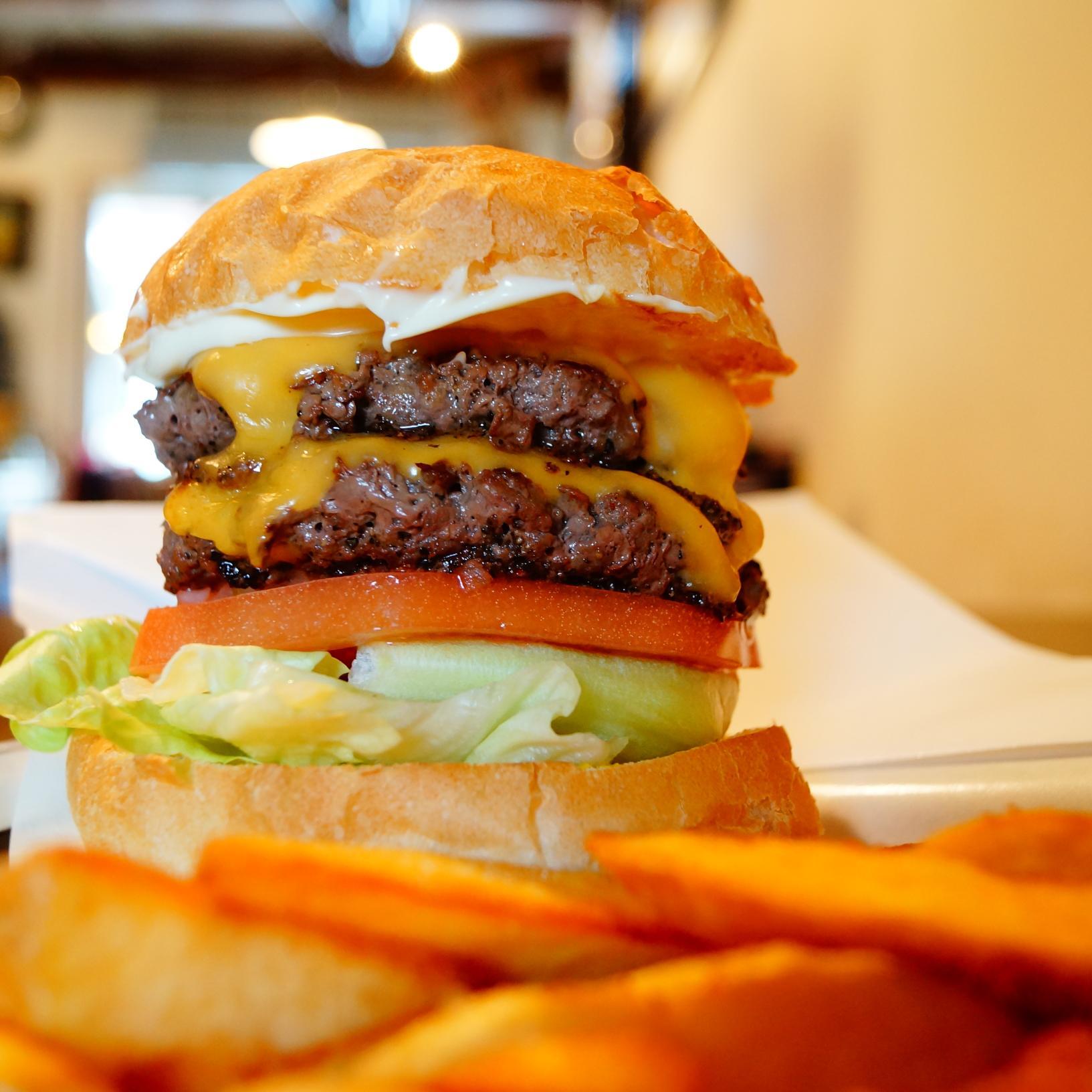 AEBEEAEMEE's profile picture. 