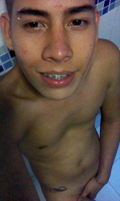 sebaspasivo1's profile picture. solo personas serias, Descomplicadas me gusta que vallan directo al Grano y sin rodeos soy lo que tu quieres ver, mis fotos son reales #mencanta #weed