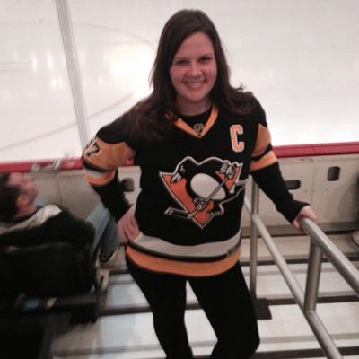 JeanneGates's profile picture. I don't know how to put this but...I'm kind of a big deal. People know me. I'm very important.