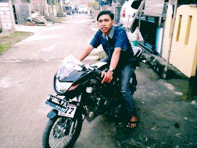 RiaAnggraini ♡ || wild racing hobby .. 201m was money eat every day ..