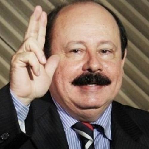 Ministro da Fazenda, defensor da família tradicional, paladino do #aerotrem. Mal intencionado e MUITO eficiente.