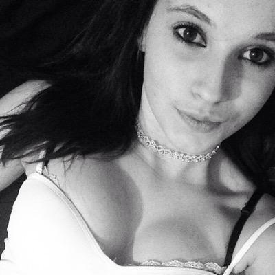 Lozzajbond's profile picture. Bartender + Cocktails, 19 and from Hull