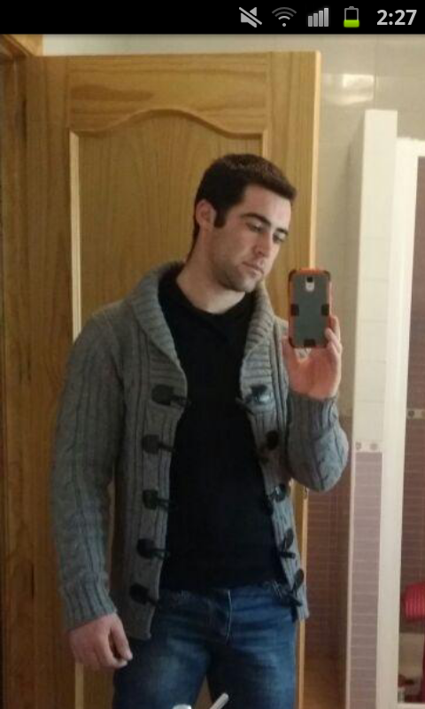 cristianhdtote's profile picture. los ríos hondos corren en silencio, los arrollos son los ruidosos.