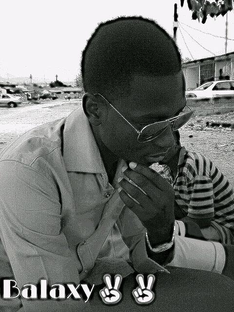 I don't need some one who thinks I'm preface caue im not. I need some one hwo knows I make mistakes nd still luv me