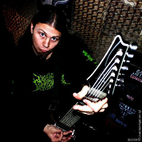 Guitarist founder of bleeding spawn and displeased Disfigurement