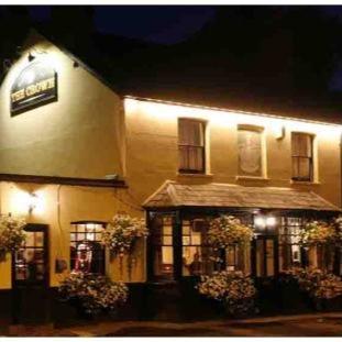 A proper, traditional pub with an established reputation for real ales. Home to award-winning Thurstons Brewery.