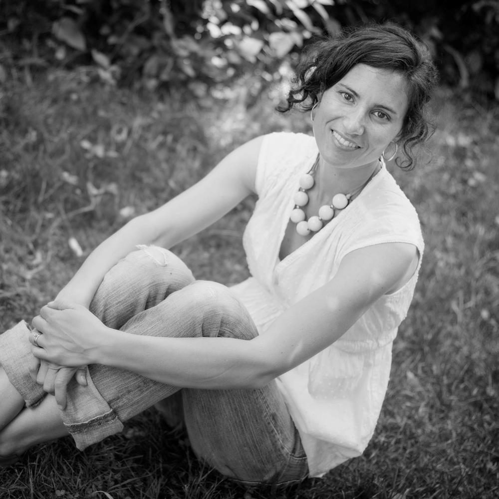 visual artist, painter of landscapes and nature.