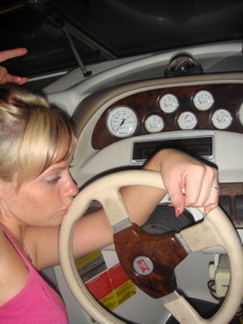 Bun_lwg's profile picture. I'm a hairstylist, I love going out and having fun with friends:) I'm happy confident, beautiful and I know what I want out of my life. ~BunBun~