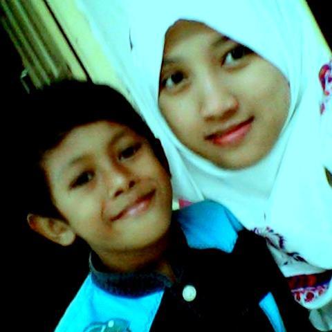 nimaali16's profile picture. 