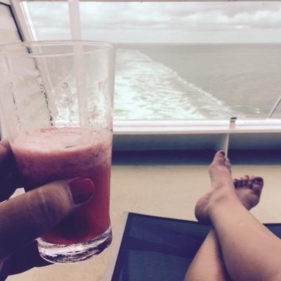 AnnetteConrow's profile picture. 