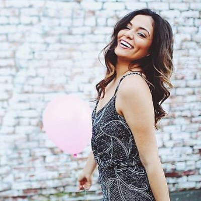 bethnoelway's profile picture. Bethany Noel Mota ∞