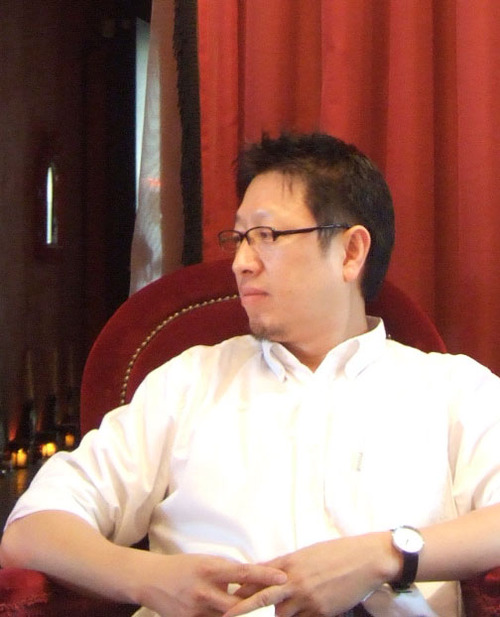 archinetwit's profile picture. architect,
multi design director,
Principal of aandd(architecture and design lab.)

건축가, 디자인디렉터, 앤드소장