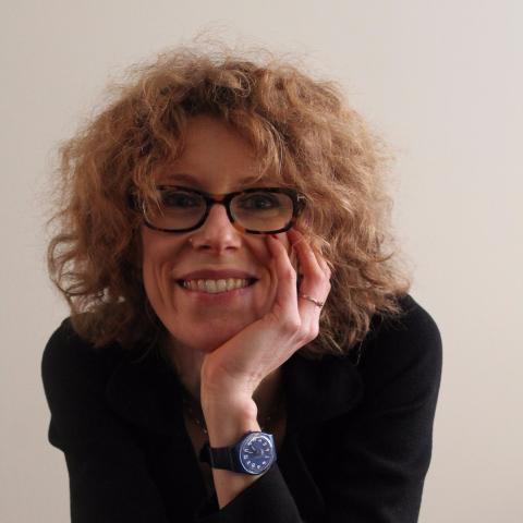 pinguincucina's profile picture. mamma di due splendide creaturine, working mom per la precisione, appassionata di cucina e amante del buon cibo, mi sbizzarisco su