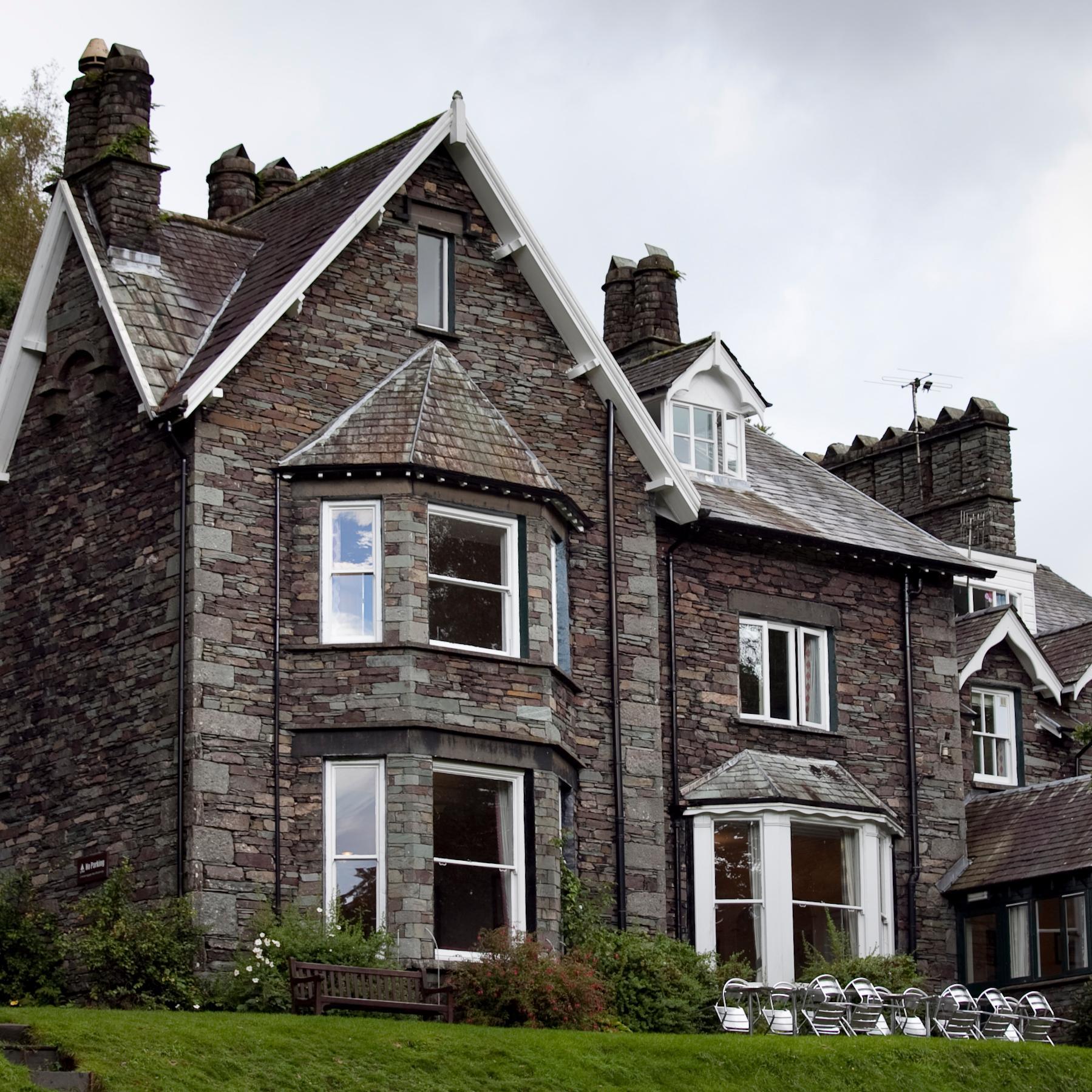 Ramblers, history buffs and nature lovers will all find something to love about this Lake District mansion. Follow @YHAOfficial to stay up to date with us!