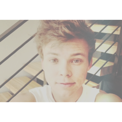 1crazy_forcalum's profile picture. MC♥5SOS♥TWD♥
