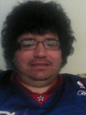 I'm 25 and single i have a beautiful daughter and i am employed and a college student at kentucky university hope to meet the love of my life on here or friends