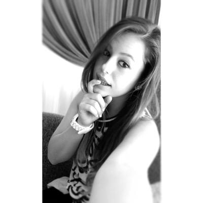 9d86ebbb09814a2's profile picture. IFollowback❤x*..bellydancer♥..follow me on instergram SabrinaCortrealDias ♡x