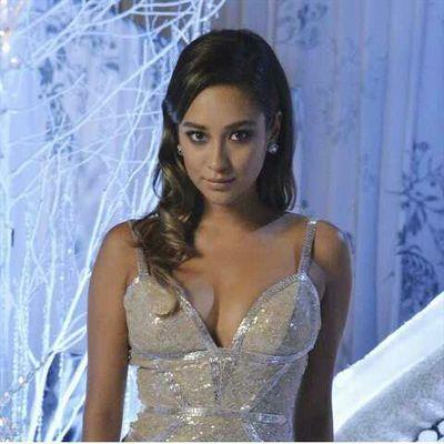 KimberlyC_RPH's profile picture. http://t.co/bqWaVBq1H3 #Wolfgirl