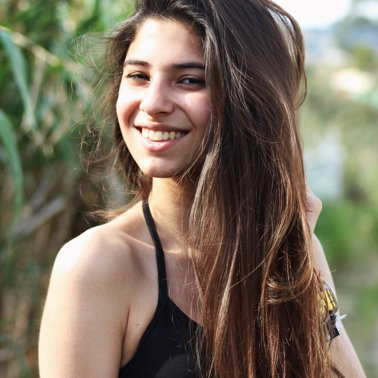 evitar a felicidade com medo que ela acabe é o melhor meio de ser infeliz.