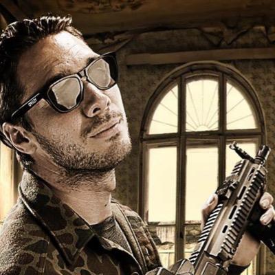 JadeDylanRoser's profile picture. On Tour