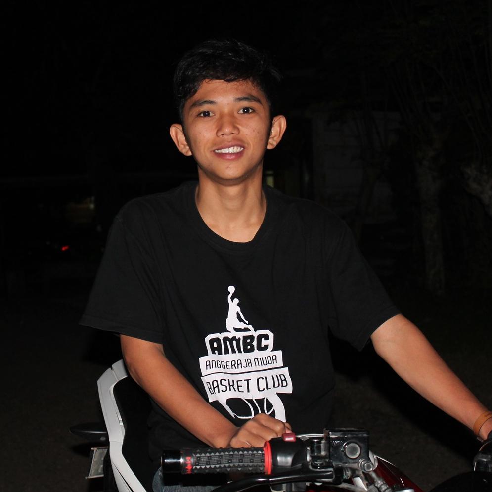 IchsanRwly's profile picture. Namamu masih terpampang diatas ketinggian 3478 MDPL