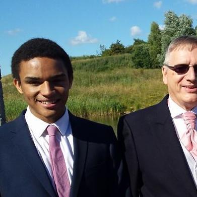 90sAC's profile picture. The weather is terrible.