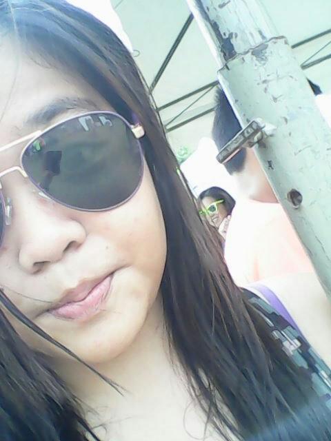 yzelymartin's profile picture. please do follow . i follow back