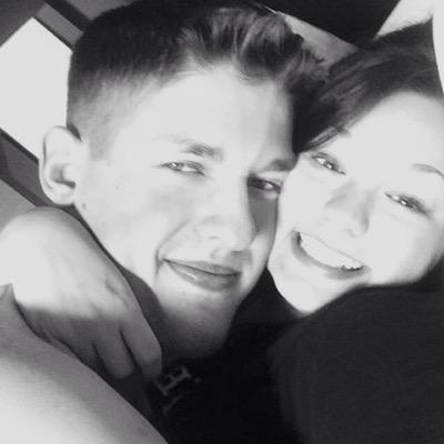 steph_wood22's profile picture. Hello stalker