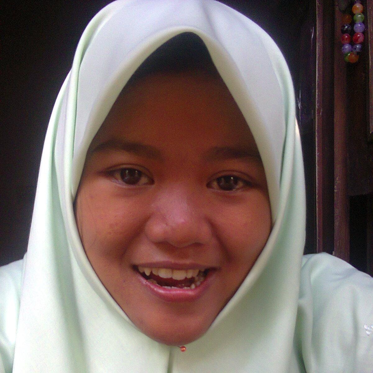 Asih_puspa's profile picture. Bersabar itu saya , saya sangat sabar loo :){}