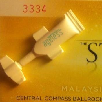 ReverseAgeNOW's profile picture. 