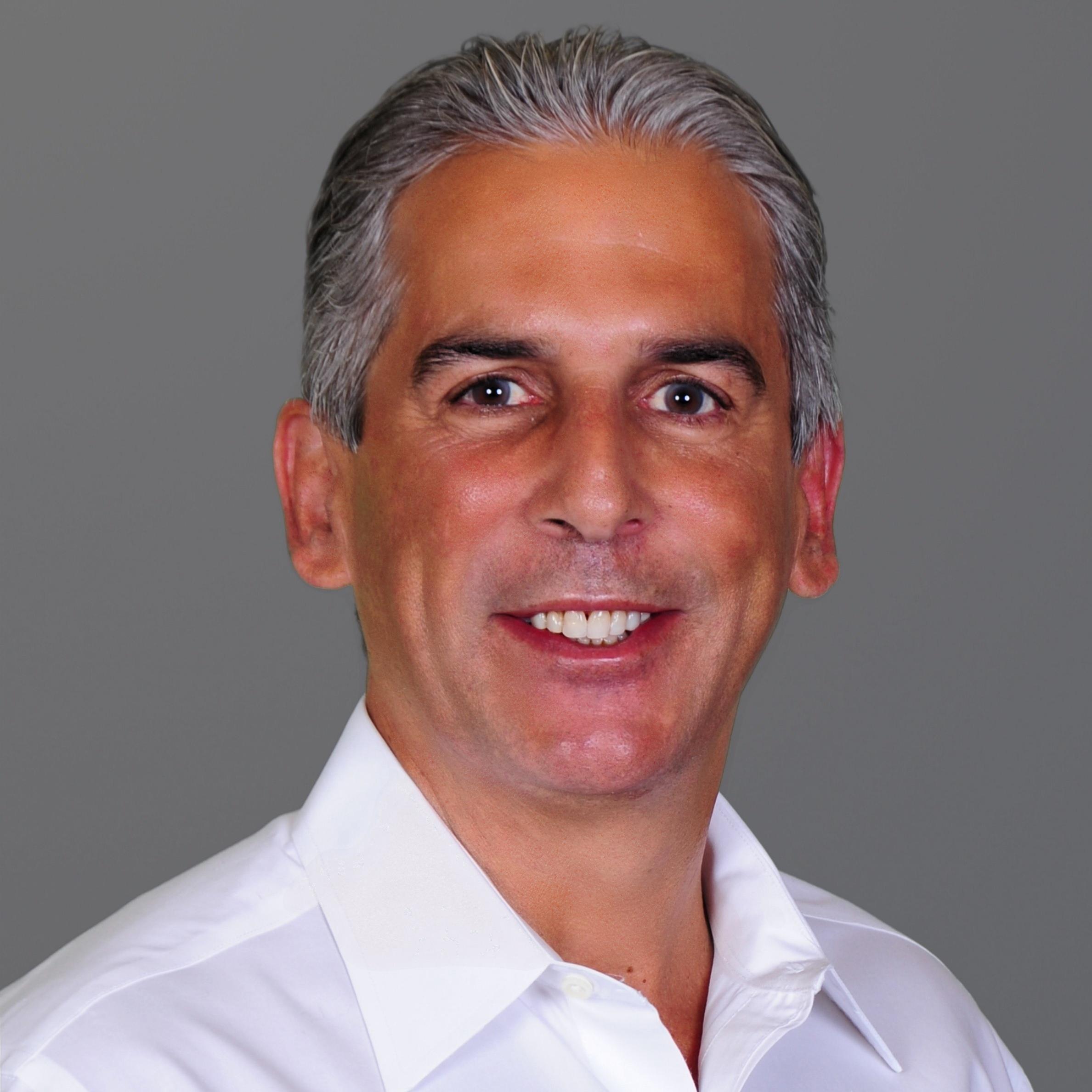 Business Development Executive working with individuals and organizations that are committed to improving their sales performance.