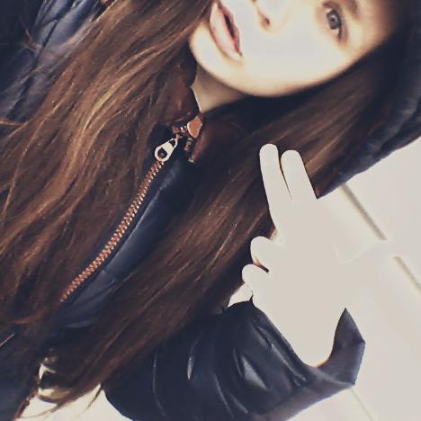 7DBSdJoqHwRjKzY's profile picture. 