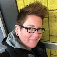 Angela Mullins (@angela_mullins) 's Twitter Profile
