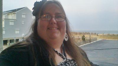 30 something SSBBW who is very playful... loves to laugh & have a great time.. with a bit of a naughty side.  :  )   http://t.co/I8JVp5bXHF
