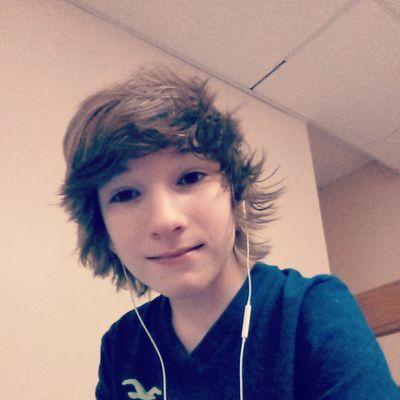 ORecraz's profile picture. trickshotter\feeder. Go follow @create_fntm