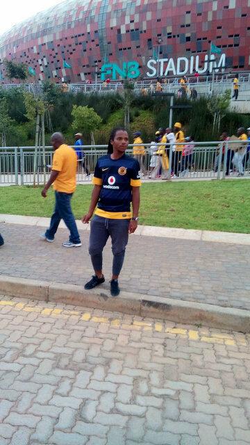 proxolani's profile picture. If u don't love me,usajay'va kancane I will buy u size 10 weAll Star,ujay've kakhulu.