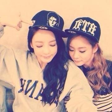 WgR7mlZu8OMhg8Y's profile picture. 