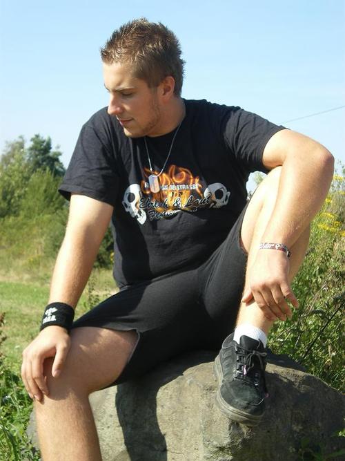 Hatebreed69's profile picture. 