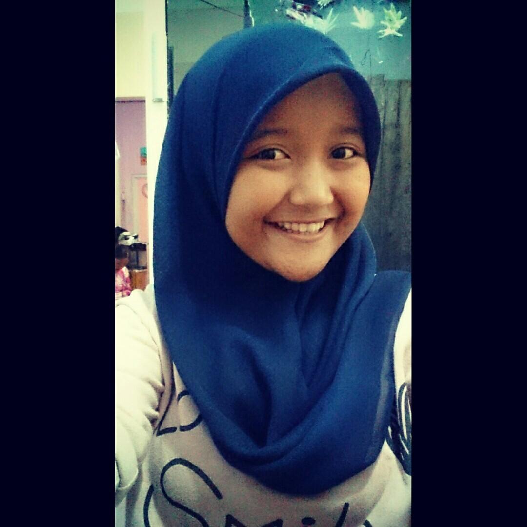 dinimiftaj's profile picture. keperawatan 3 | vhs 2 malang |11-03-1999 | 525B0428