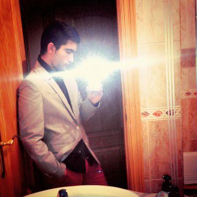Proyecto de ingeniería. Escritor.
Siempre hay una razón por la que rendirse y otra por la que seguir adelante.