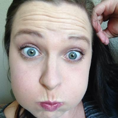 alliep271's profile picture. New twitter account, unfollow my old account!