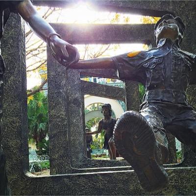 SrSnoopin's profile picture. Love yours......