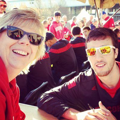Becky_Duffy1's profile picture. Proud Badger alum, Packers fan and swim mom. Love to travel.